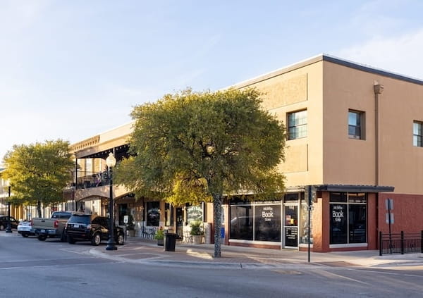 square belton texas - central avenue business district